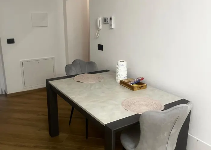 Apartment 3 *